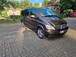 Braun Gebraucht 2011 Mercedes Viano Edition Van / Kleinbus | 15.000 € (Fairer Preis)