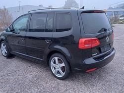 Schwarz Gebraucht 2015 VW Touran Cup Van / Kleinbus | 10.900 € (Guter Preis)