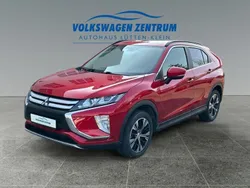 Dynamik rot Gebraucht 2019 Mitsubishi Eclipse Cross Active SUV | 14.990 € (Fairer Preis)