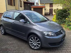 Grau Gebraucht 2009 VW Golf Plus Cross Comfortline Van / Kleinbus | 4.750 € (Fairer Preis)