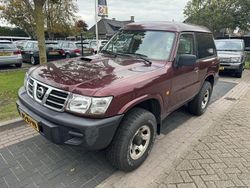 Rot Gebraucht 2003 Nissan Patrol SUV | 4.450 €