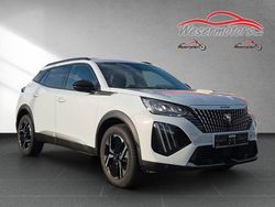 Weiss Gebraucht 2024 Peugeot 2008 Allure SUV | 21.490 € (Fairer Preis)