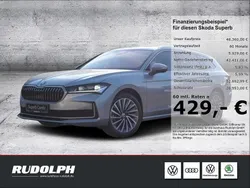 Grau Gebraucht 2024 Skoda Superb LAURIN & KLEMENT Kombi | 48.360 €