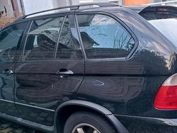 Schwarz Gebraucht 2001 BMW X5 M Sport SUV | 2.300 € (Fairer Preis)