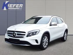 Weiß Gebraucht 2016 Mercedes GLA180 Style SUV | 11.990 € (Fairer Preis)