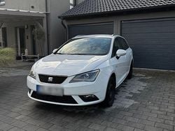 Weiß Gebraucht 2015 Seat Ibiza Kleinwagen | 7.399 € (Fairer Preis)