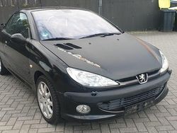 Schwarz Gebraucht 2002 Peugeot 206 CC Cabrio | 1.600 € (Fairer Preis)