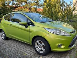 Grün Gebraucht 2009 Ford Fiesta Ambiente Kleinwagen | 2.300 € (Guter Preis)