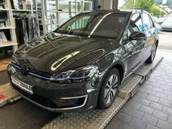 Uranograu Gebraucht 2018 VW e-Golf Kleinwagen | 18.800 € (Teuer)
