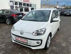 Weiß Gebraucht 2016 VW up! CLUB Kleinwagen | 7.950 € (Guter Preis)
