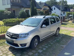Silber Gebraucht 2015 Dacia Logan MCV Celebration Kombi | 4.999 € (Guter Preis)