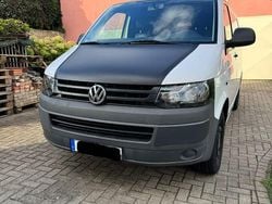 Weiß Gebraucht 2012 VW T5 Van | 9.000 € (Guter Preis)