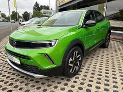 Matcha green Gebraucht 2022 Opel Mokka-e Elegance SUV | 18.980 € (Fairer Preis)