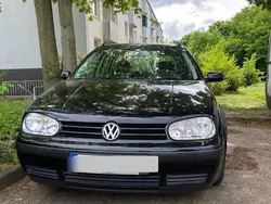 Schwarz Gebraucht 2002 VW Golf IV Kombi | 2.000 € (Teuer)