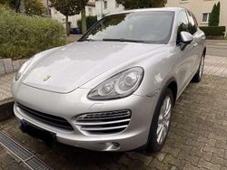 Grau Gebraucht 2011 Porsche Cayenne SUV | 21.900 € (Fairer Preis)