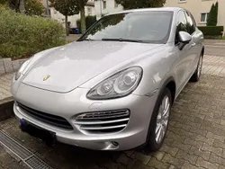 Grau Gebraucht 2011 Porsche Cayenne SUV | 22.900 € (Fairer Preis)