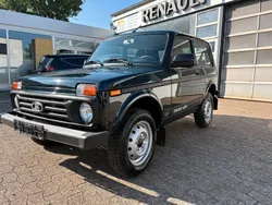 Grün Gebraucht 2022 Lada niva SUV | 15.999 €