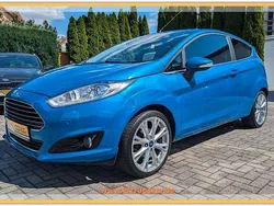 Blau Gebraucht 2014 Ford Fiesta Individual Kleinwagen | 7.390 € (Etwas zu teuer)