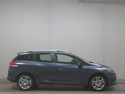 Grau Gebraucht 2019 Renault Clio IV Life Limousine | 7.480 € (Guter Preis)