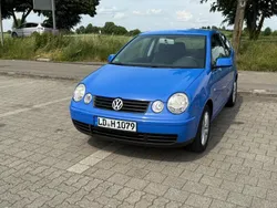 Blau Gebraucht 2002 VW Polo Kleinwagen | 900 € (Guter Preis)