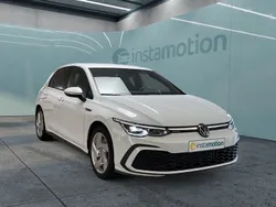 Weiß Gebraucht 2024 VW Golf VIII GTI Limousine | 34.496 € (Fairer Preis)
