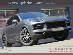 Quarzitgrau Gebraucht 2025 Porsche Cayenne SUV | 113.850 € (Guter Preis)