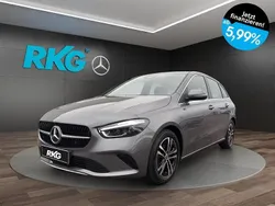 Grau Gebraucht 2024 Mercedes B220 Progressive Van / Kleinbus | 33.870 € (Superpreis)