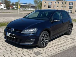 Blau Gebraucht 2013 VW Golf VII Highline Limousine | 11.111 € (Fairer Preis)