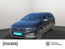Grau Gebraucht 2023 VW Passat Alltrack Kombi | 35.822 € (Fairer Preis)