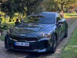 Grün Gebraucht 2023 Kia Stinger Limousine | 39.990 € (Superpreis)