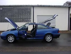 Blau Gebraucht 1994 Opel Calibra Coupé | 11.400 €
