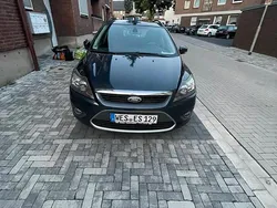 Grau Gebraucht 2008 Ford Focus Kombi | 2.050 € (Fairer Preis)