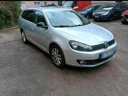 Silber Gebraucht 2011 VW Golf VI Kombi | 6.600 € (Teuer)