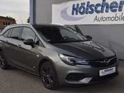 Grau Gebraucht 2022 Opel Astra Design & Tech Kombi | 17.950 € (Guter Preis)