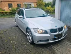Silber Gebraucht 2006 BMW 325 Kombi | 2.800 €
