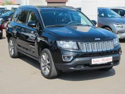 Black clear coat (metallic) Gebraucht 2015 Jeep Compass Limited SUV | 14.950 € (Etwas zu teuer)