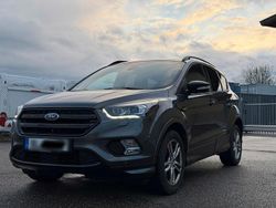 Grau Gebraucht 2019 Ford Kuga ST-Line SUV | 14.999 € (Superpreis)