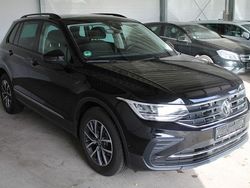 Schwarz Gebraucht 2023 VW Tiguan Life SUV | 22.950 € (Superpreis)