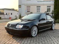 Schwarz Gebraucht 2003 VW Bora Limousine | 9.998 €