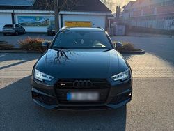 Grau Gebraucht 2016 Audi A4 S-Line Kombi | 20.000 € (Teuer)