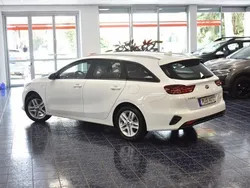 Andere Gebraucht 2021 Kia Ceed Sportswagon Edition 7 Kombi | 12.370 €