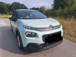 Grün Gebraucht 2016 Citroën C3 Feel Kleinwagen | 6.500 € (Guter Preis)