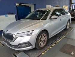Silber Gebraucht 2020 Skoda Octavia First Edition Kombi | 14.990 € (Fairer Preis)