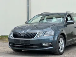 Grau Gebraucht 2020 Skoda Octavia Style Kombi | 17.900 € (Superpreis)