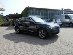 Schwarz Gebraucht 2021 Alfa Romeo Stelvio Lusso SUV | 17.590 € (Teuer)