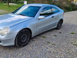 Silber Gebraucht 2002 Mercedes C200 Coupé | 1.599 €