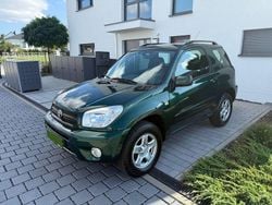 Grün Gebraucht 2004 Toyota RAV4 SUV | 14.900 €