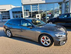 Grau Gebraucht 2022 Audi e-tron S-Line SUV | 53.900 €
