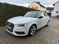 Weiß Gebraucht 2015 Audi A3 S-Line Coupé | 10.000 € (Guter Preis)