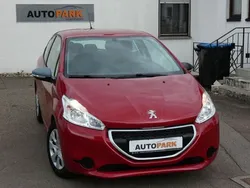 Rot Gebraucht 2014 Peugeot 208 Access Kleinwagen | 5.990 € (Fairer Preis)